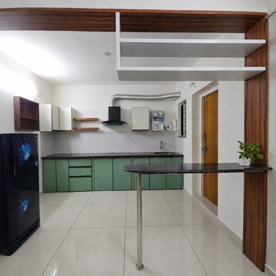 Furnished 2 BHK Apartment for Rent in Yeyyadi | Modular Kitchen & Gym